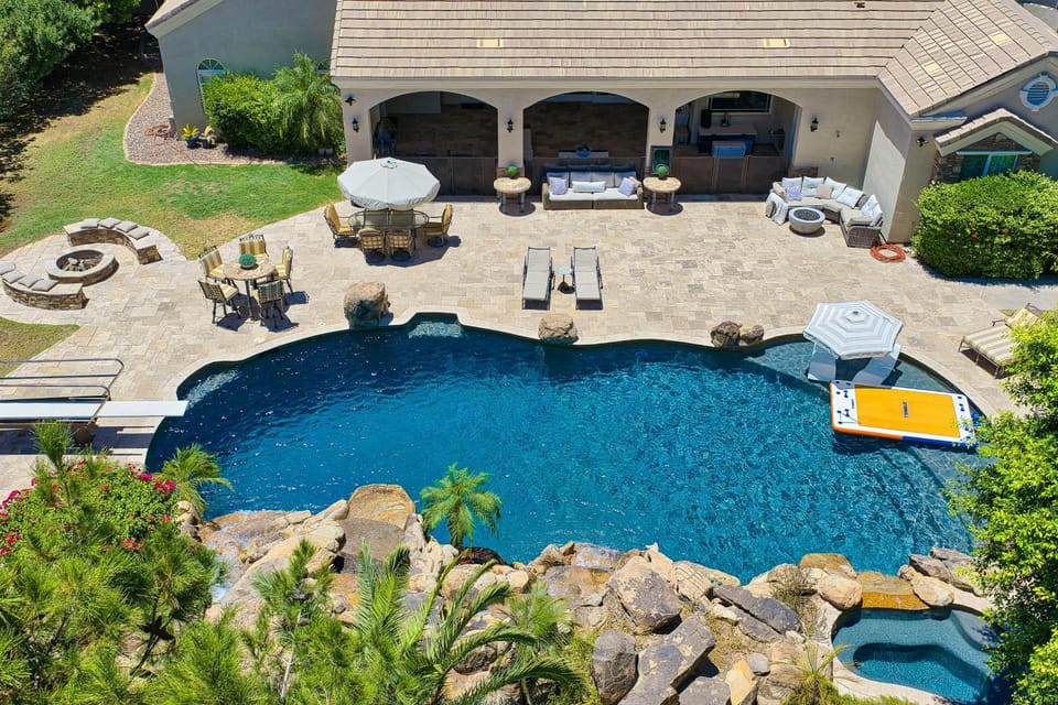 3 Mi to Dtwn Gilbert! Apt w/ Shared Poolside Oasis Apartment in Gilbert