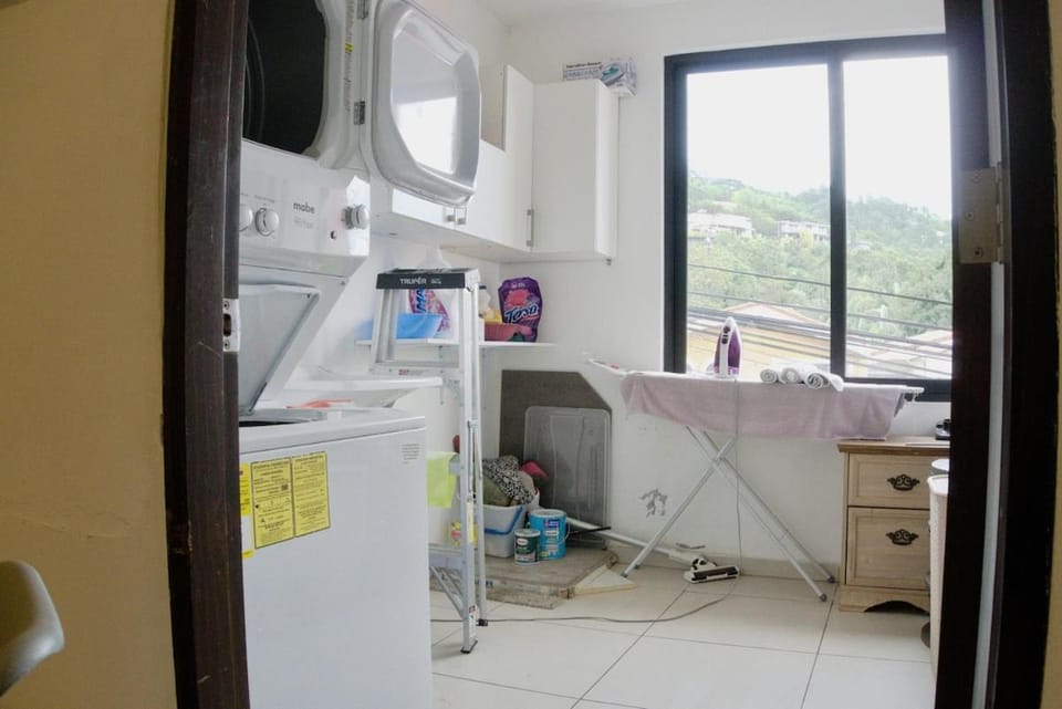 Full apartment in La Escalón, 3 bedrooms Apartment in San Salvador