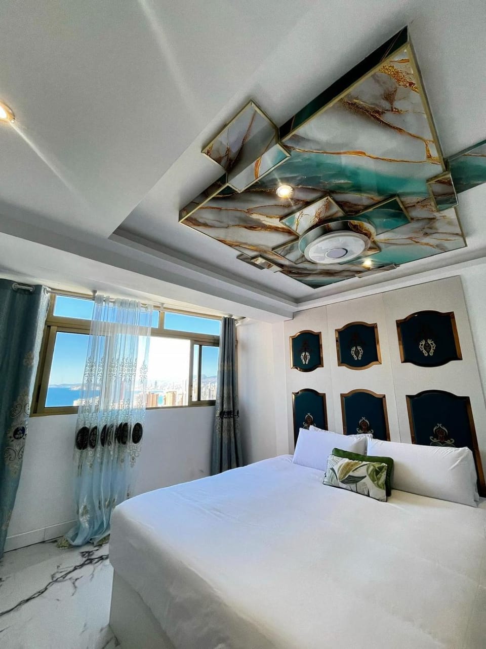 Benidorm Grand Luxury Penthouse Apartment in Benidorm