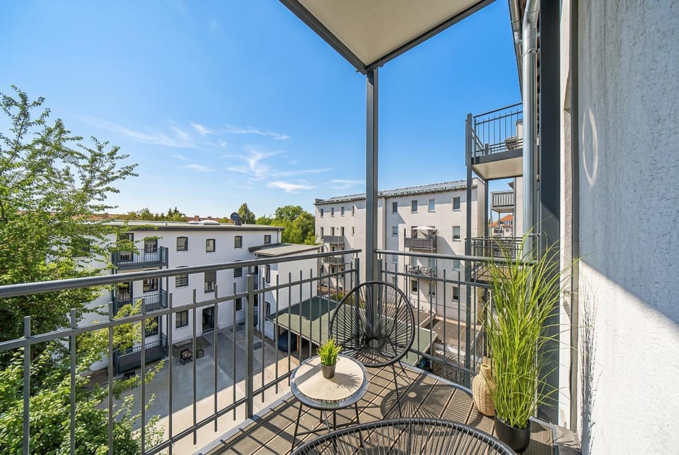 A5 ruhiges 3-Zimmer-Studio mit Balkon Apartment in Halle Saale