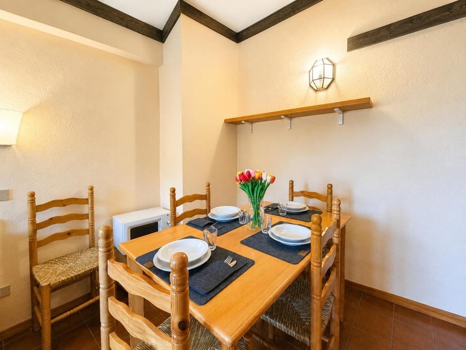 Hostdomus - A3-09 Apartment in Piedmont