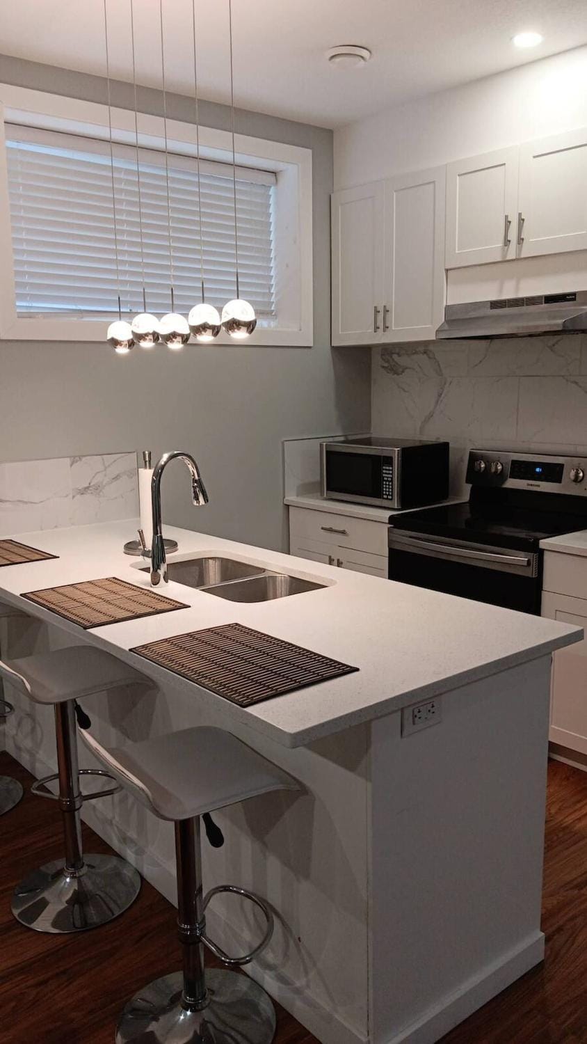 microwave, oven, kitchen