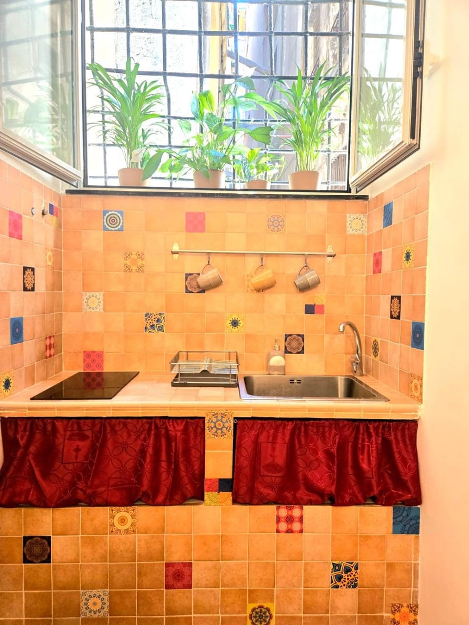 San Lorenzo Studio Flat - Self Check-in Apartment in Genoa