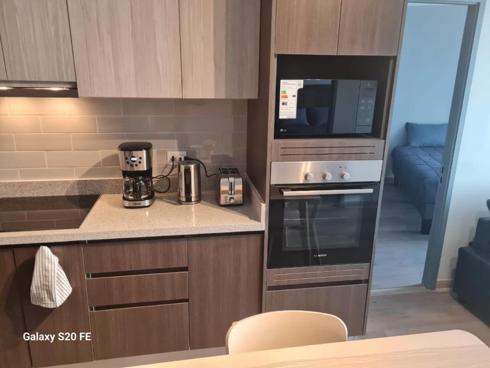 Coffee/tea facilities, Kitchen or kitchenette, toaster