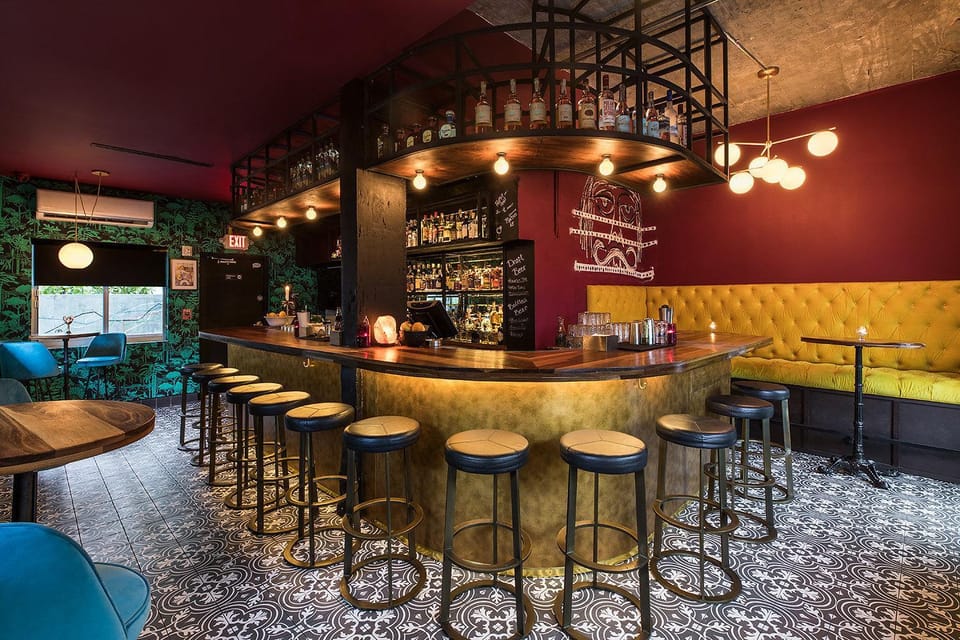 Lounge or bar, Lounge or bar, Food and drinks, Drinks