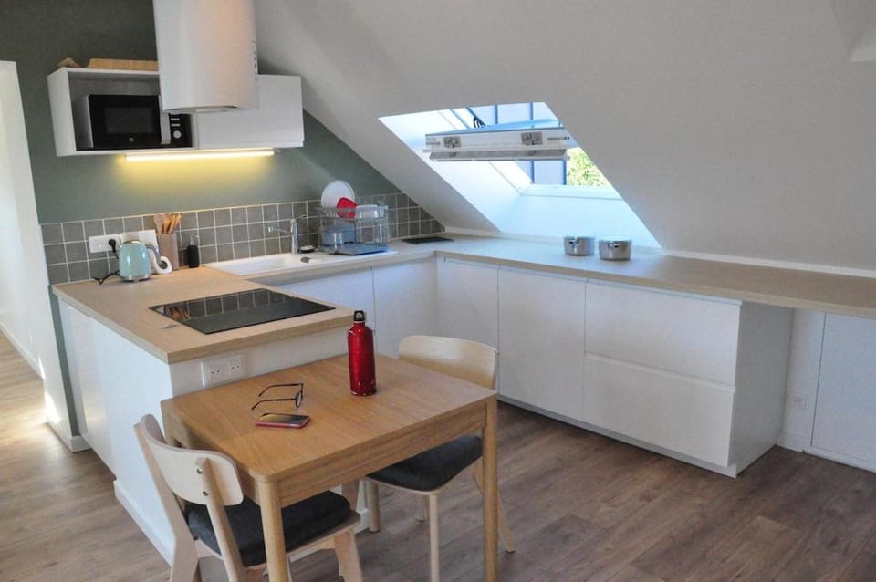 Beautiful 3-room attic apartment, new and fully equipped Apartment in Saint-Nazaire