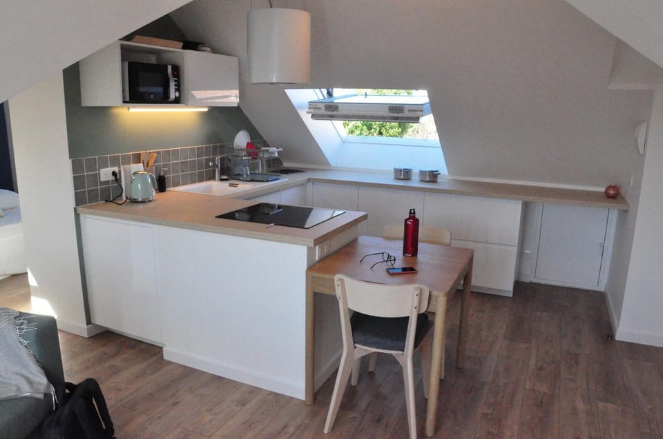 Beautiful 3-room attic apartment, new and fully equipped Apartment in Saint-Nazaire