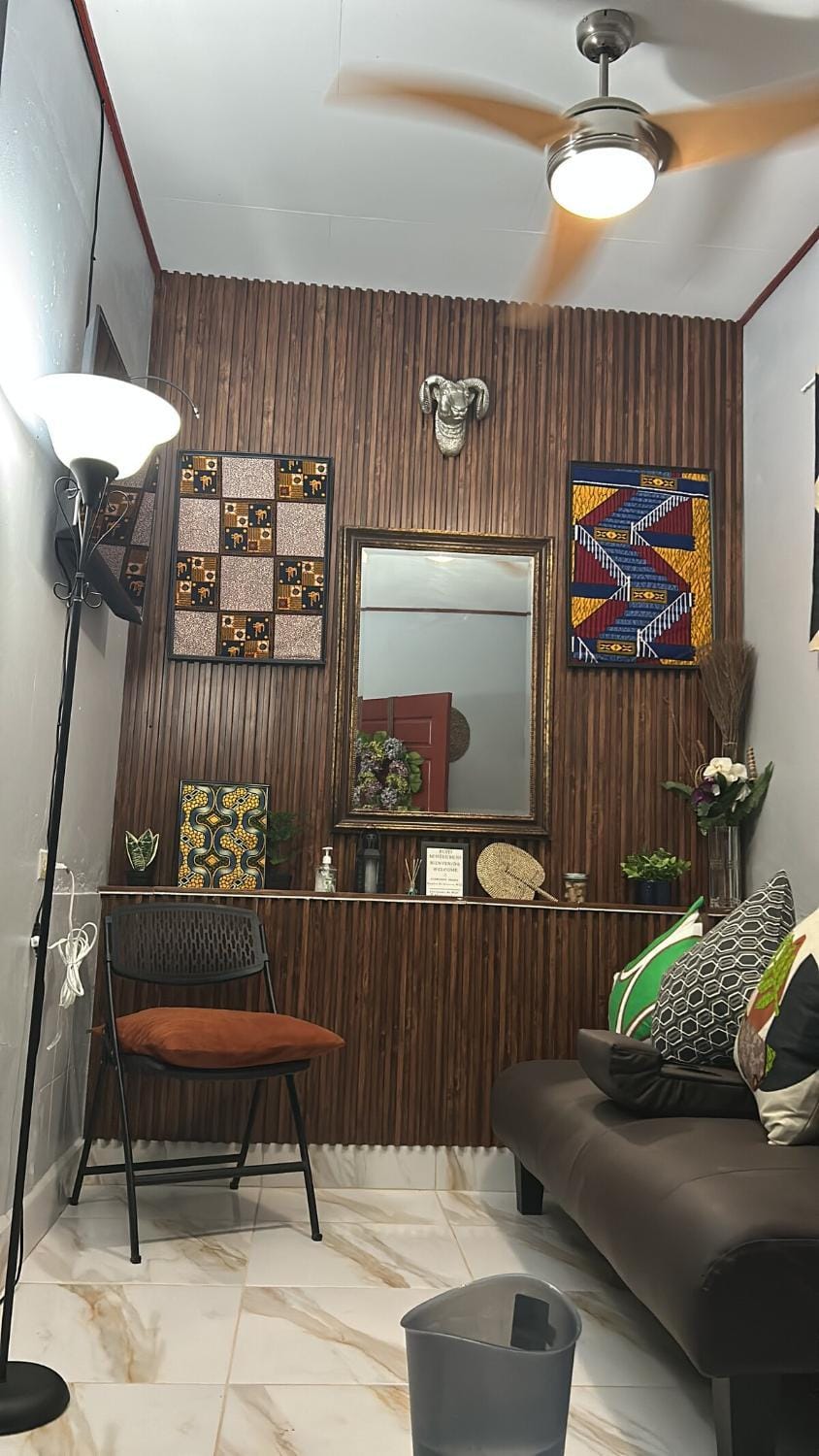 Cuarteria Negra Walking distance to Beach Restaurants Pool Apartment in Corozal District