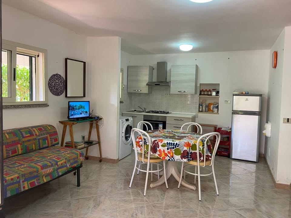 Kitchen or kitchenette, Communal kitchen, kitchen, kitchen