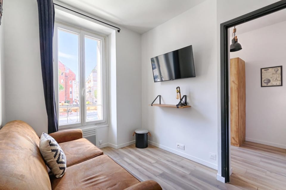 Porte d'Orléans - Appartement 3 Pièces aux Portes de Paris Proche Métro 6P Apartment in Montrouge