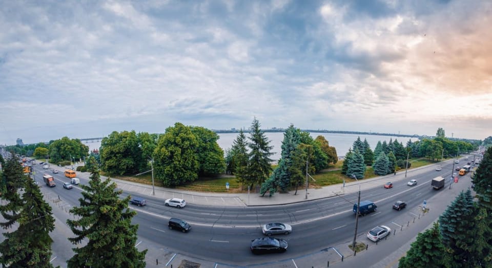 Центр 1 кв Набережная Мономаха 27 Apartment in Dnipro