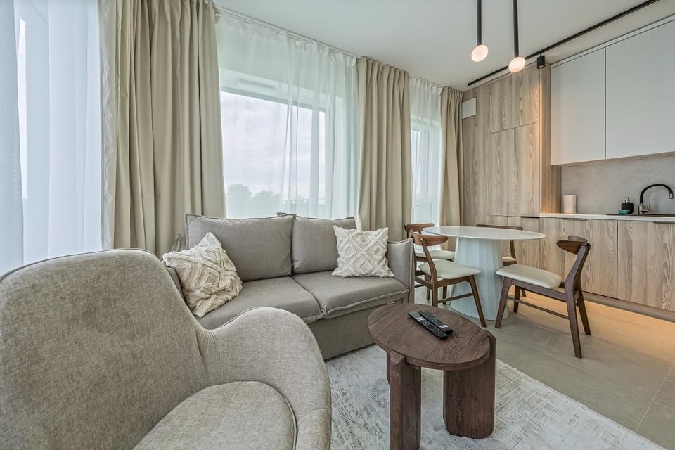 Kitchen or kitchenette, Seating area, Dining area
