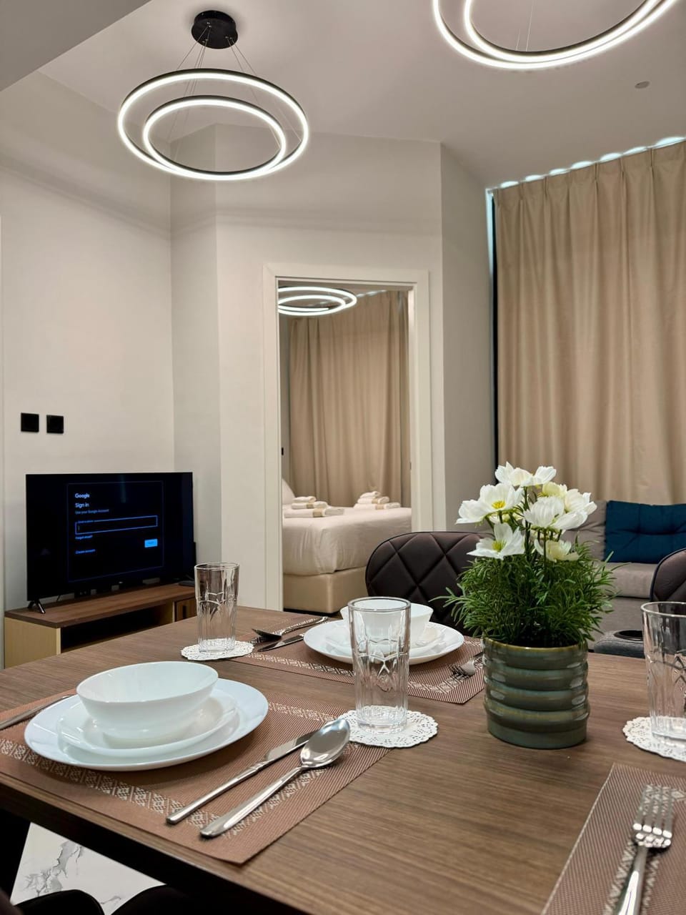 TV and multimedia, Dining area