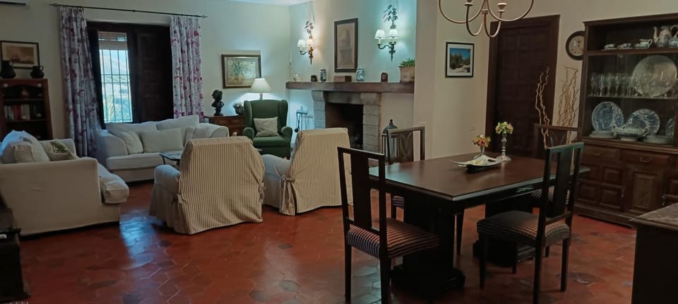 Casería El Albercón Villa in Andalusia