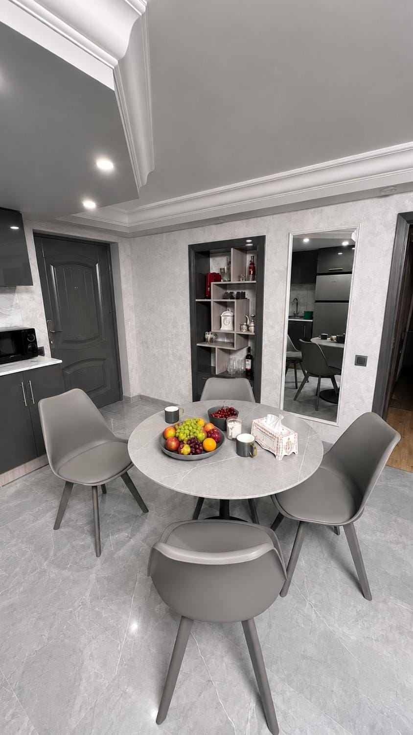 Food and drinks, Dining area