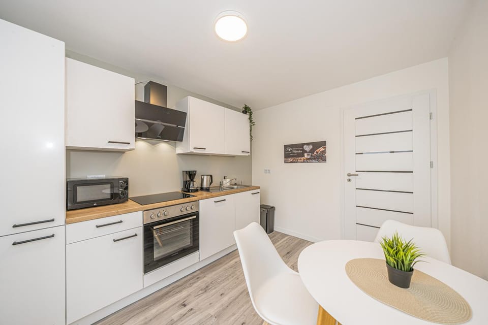 A7 ruhiges 3-Zimmer-Studio mit Balkon Apartment in Halle Saale
