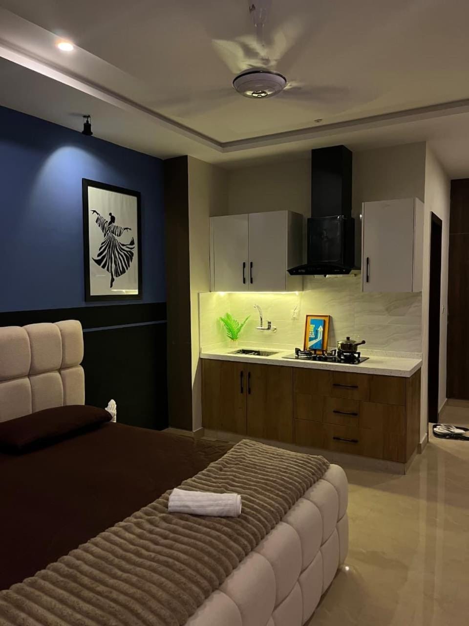 The Urban Nest Luxury Studio in Bahria Phase 7 Apartment hotel in Islamabad Capital Territory