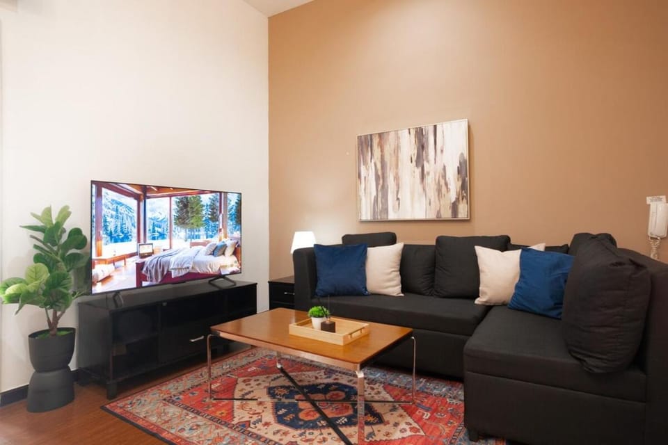New 2BR with City Views in Makati and Fast WiFi Apartment in Makati