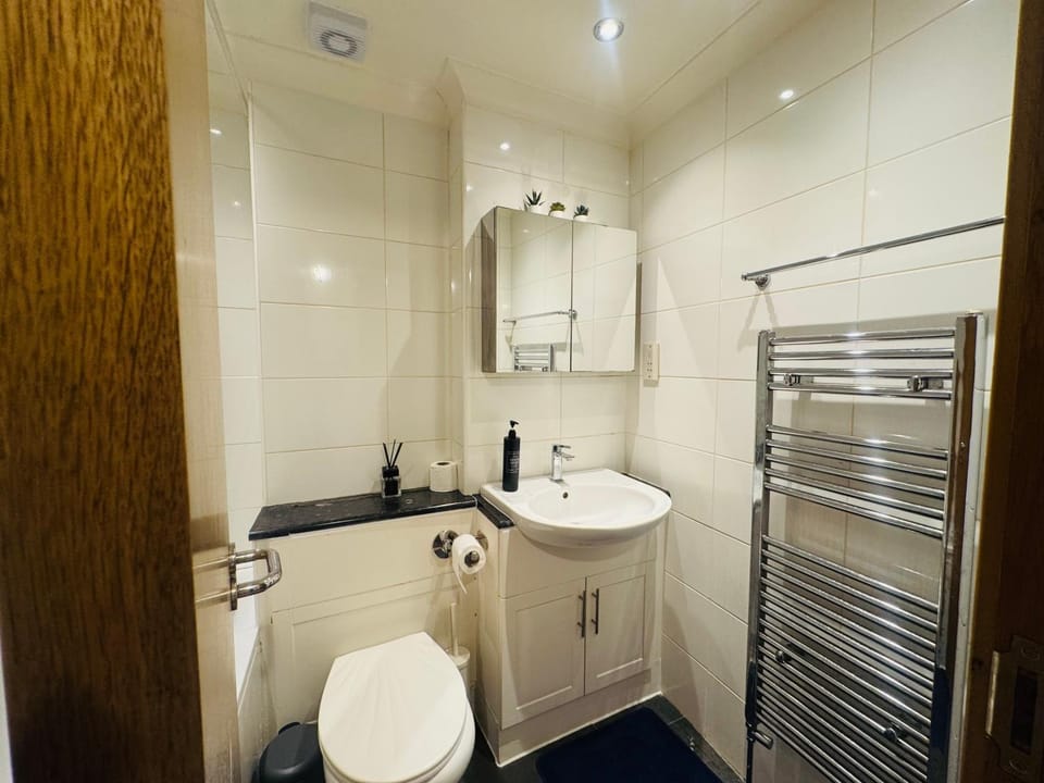 Toilet, Bathroom