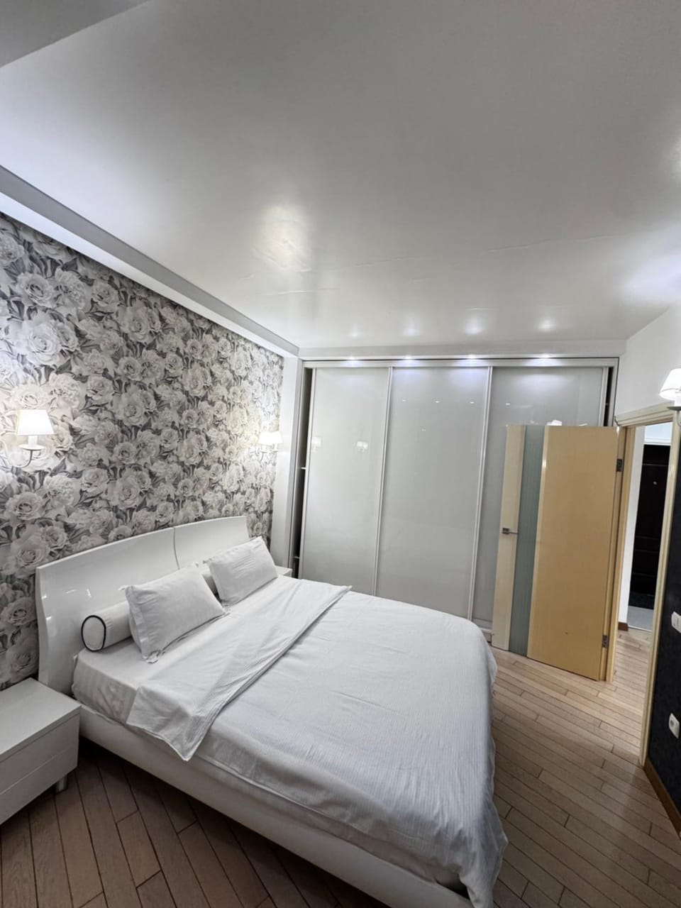 Мегатауэрс Алматы 2 х ком Apartment in Almaty