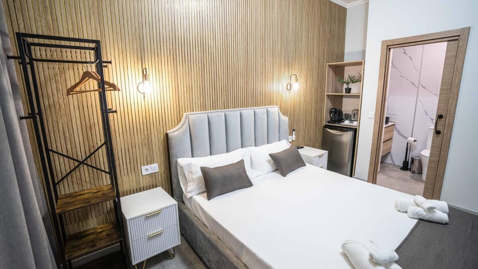 Bed, Photo of the whole room, Bedroom, towels, wardrobe
