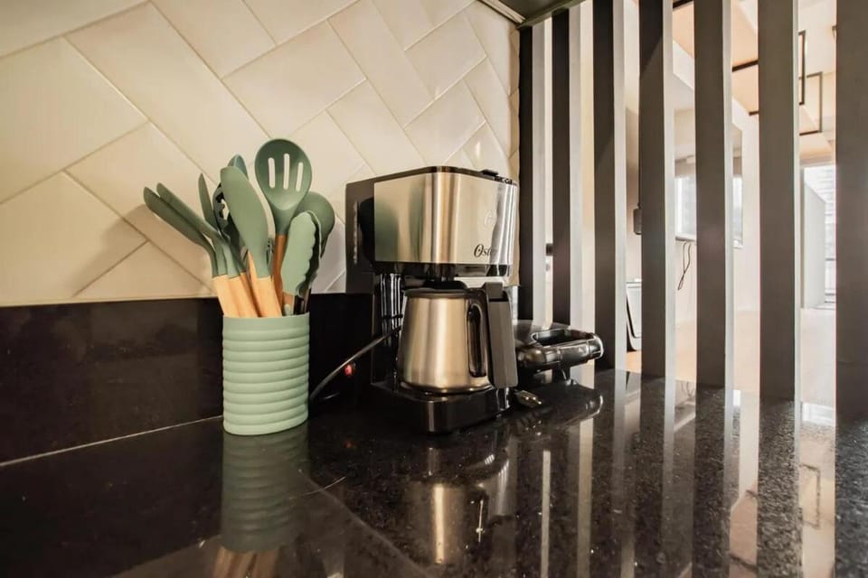 Studio Garden cama Queen próx Metro Apartment in Sao Paulo City