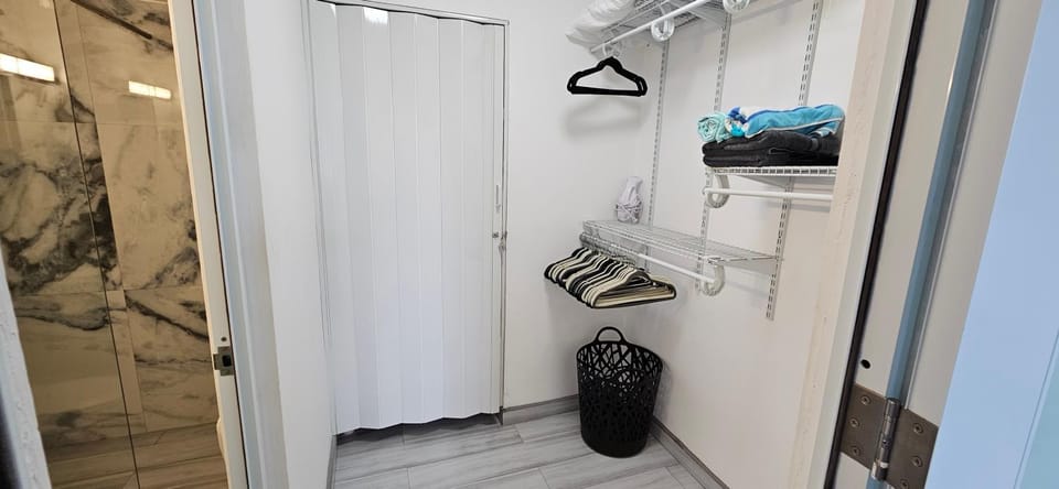 Oceanfront 3-bedroom Sub-Penthouse in Luquillo PR Apartment in Fajardo
