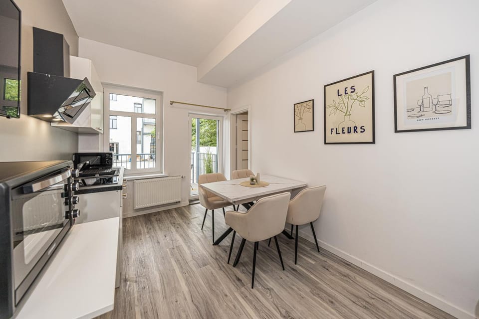 B1 ruhiges 2-Zimmer-Studio mit Balkon Apartment in Halle Saale