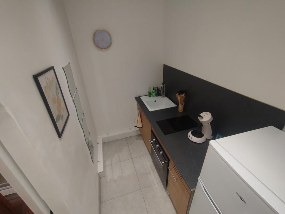 Studio 28m2 Apartment in Saint-Raphael