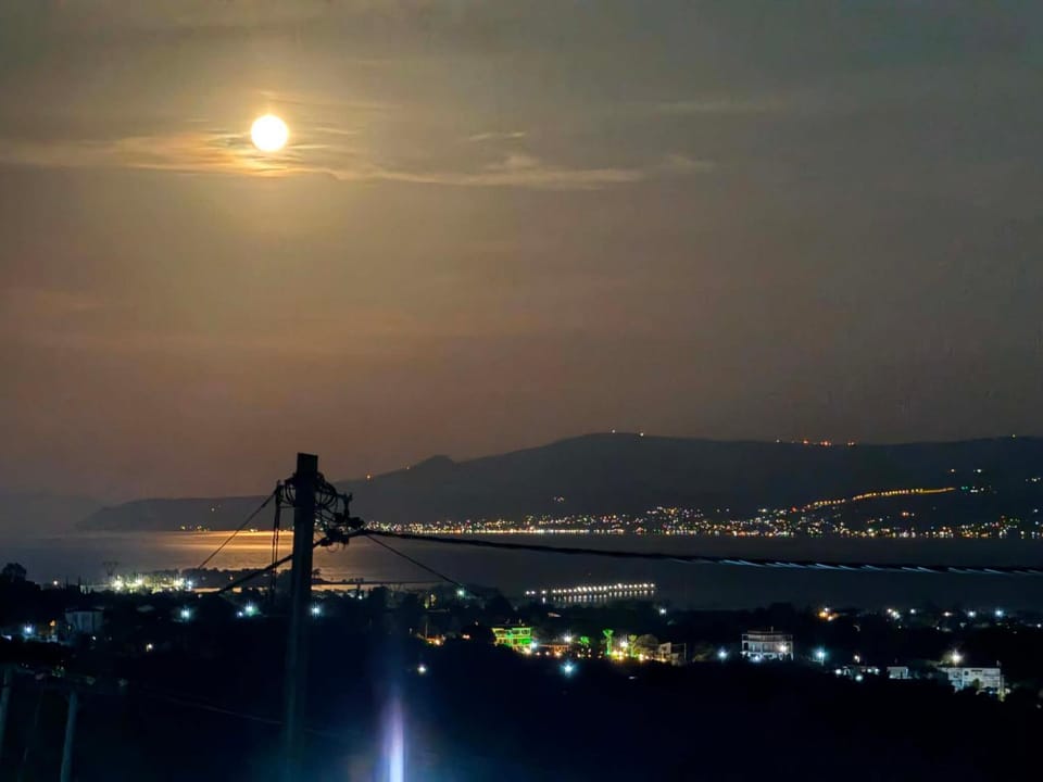 Blue Horizon panoramic sea View- Malakonta Eretrias Apartment in Euboea