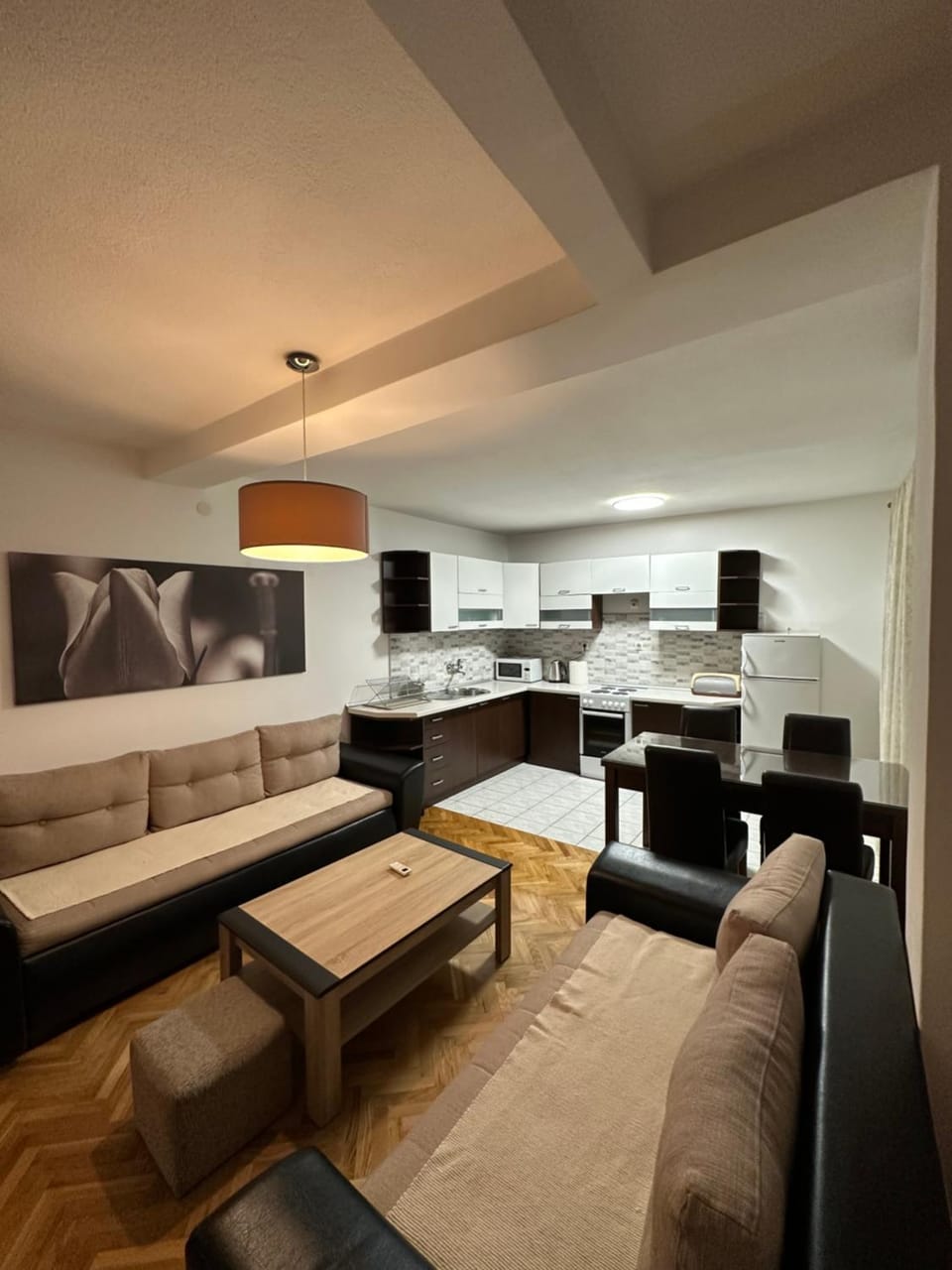 Kitchen or kitchenette, Living room, Dining area
