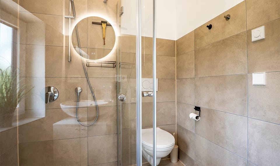 Shower, Toilet, Bathroom
