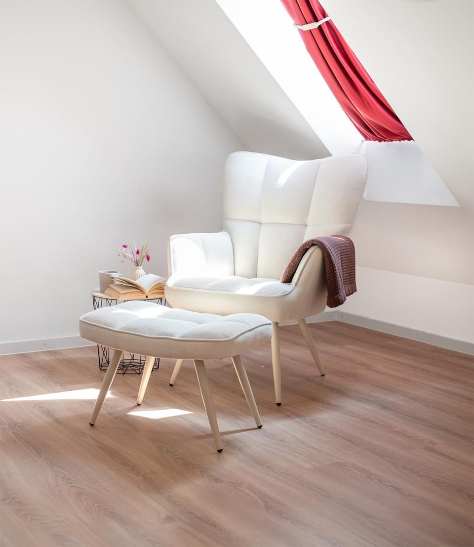 Bedroom, soundproof