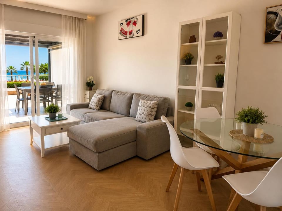 Lounge or bar