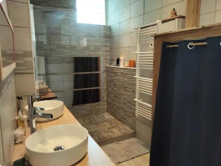 Chambre spacieuse dans maison Vacation rental in Occitanie