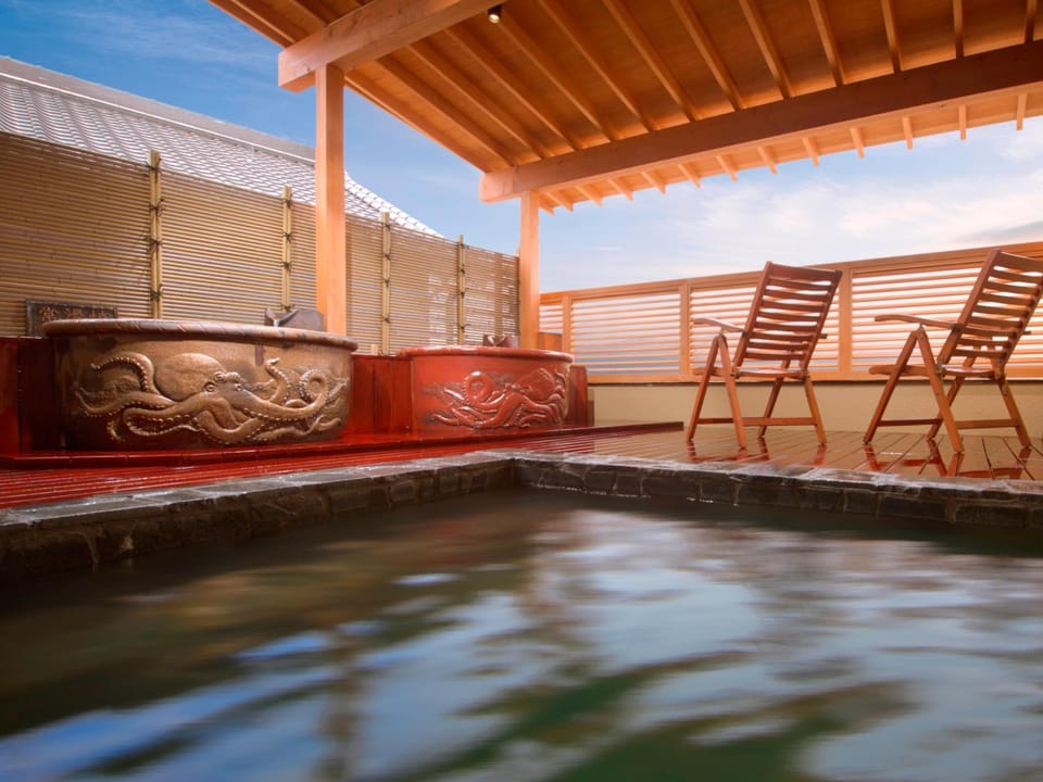 Open Air Bath, Public Bath
