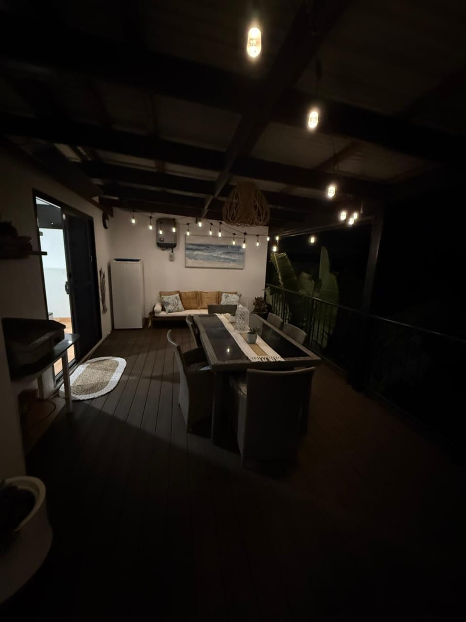 Palm Retreat House in Lake Cathie