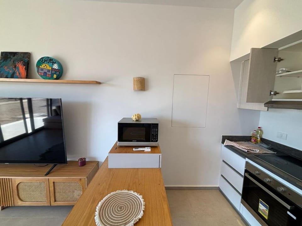 Exclusive 2BR, Kamaran - Crystal pool view, Gouna Apartment in Hurghada