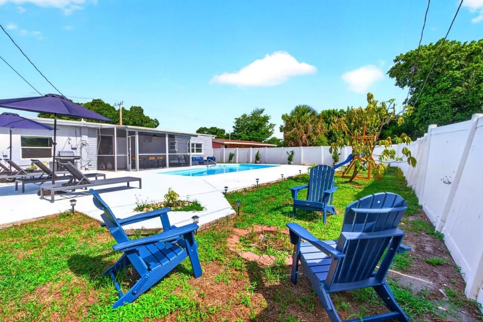 Solara House 3BDR 2BTH 5BEDS NEAR BEACH House in Fort Myers