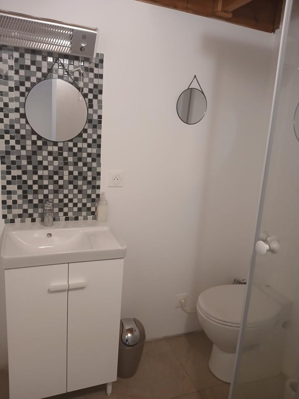 Small independent studio for 1 person Apartment in Marseille