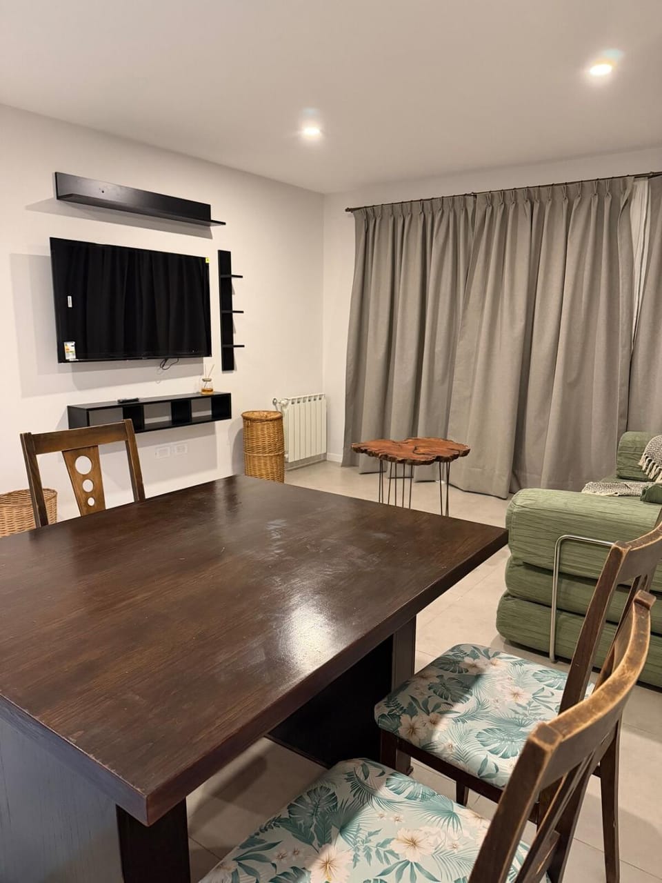 Living room, Dining area