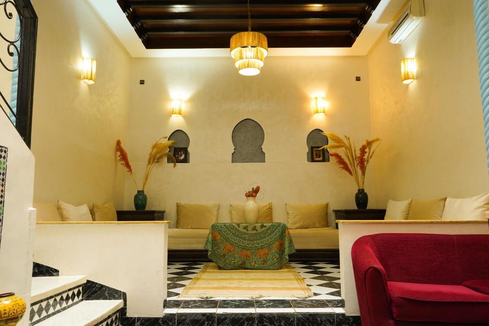 Living room, Diving