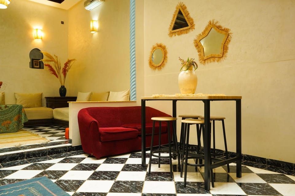 Communal lounge/ TV room, TV and multimedia, Living room