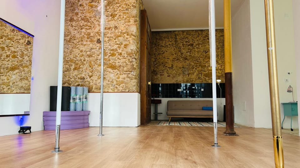 Boogaloo House The Pink Suite Vacation rental in Setúbal Municipality