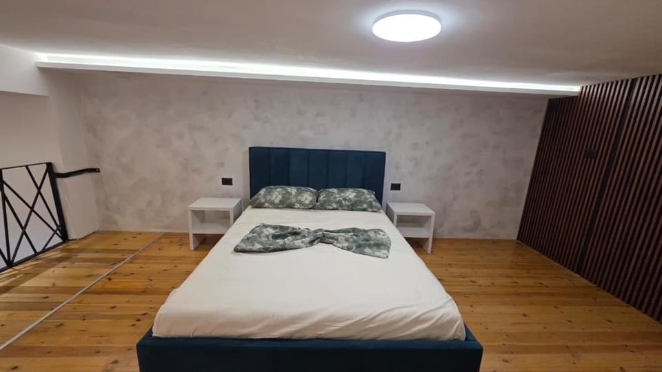 Cozy Modern Apartment, 6 min Walk to Beach Apartment in Sarandë
