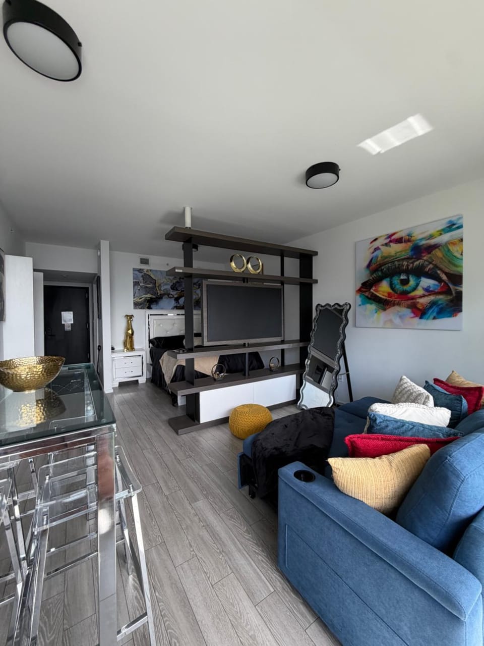 Designer Skyline Studio l Downtown Miami Apartment in Miami