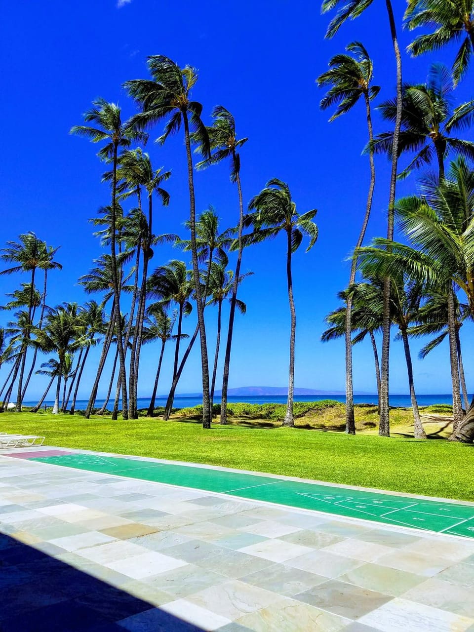 RIGHT ON THE BEACH on MAUI Apartment in Kihei