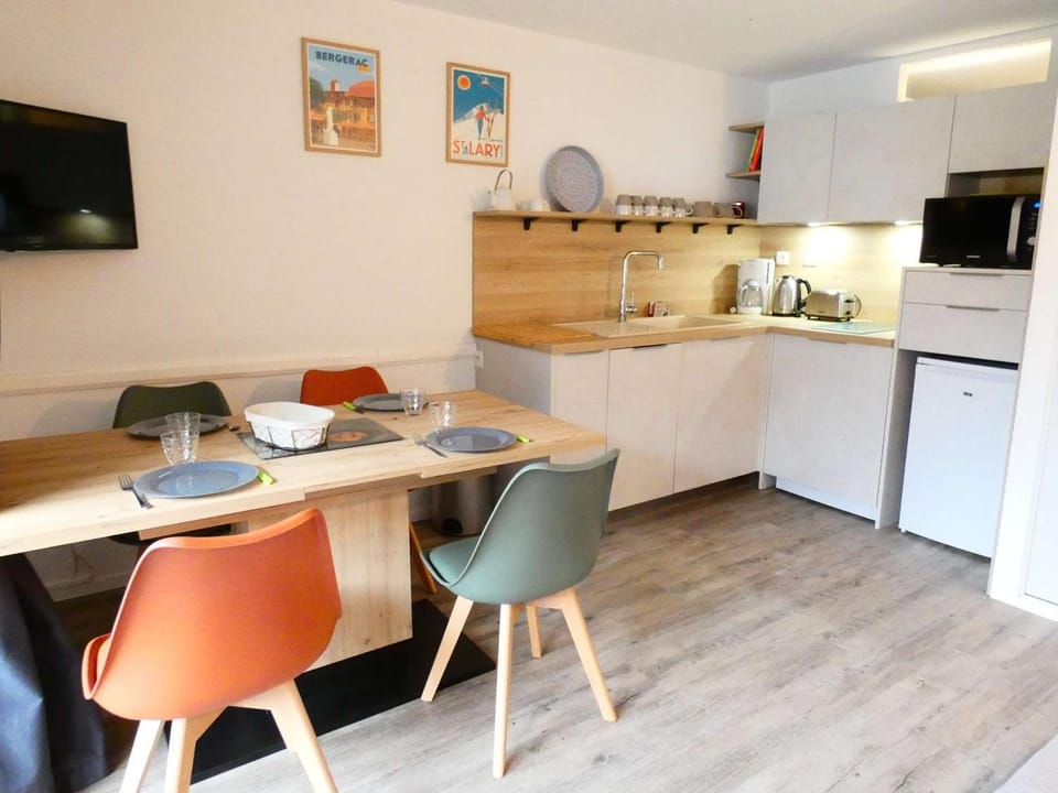 Appartement confortable, balcon sud-ouest - 6 pers. - FR-1-457-608 Apartment in Saint-Lary-Soulan