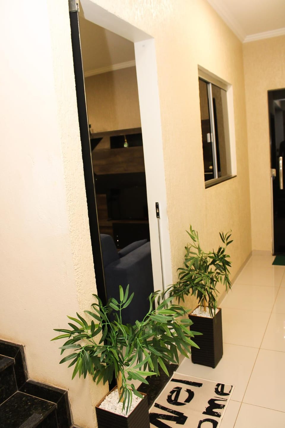 Apto 103 com ar cond - 7 min do aeroporto Apartment in State of Goiás