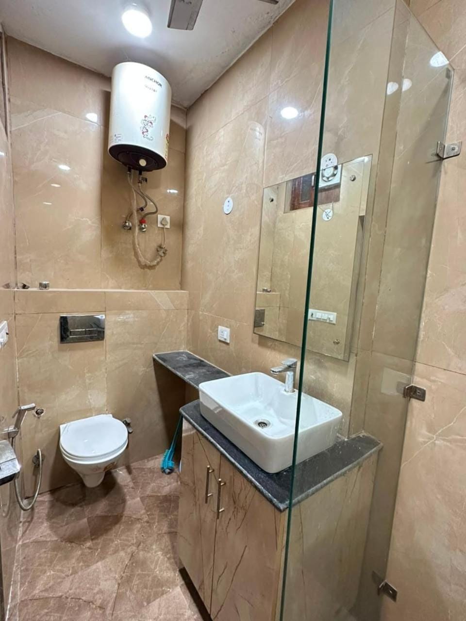 Cozy Independent 2BHK Flat- Jatinder's Residency Apartment in New Delhi